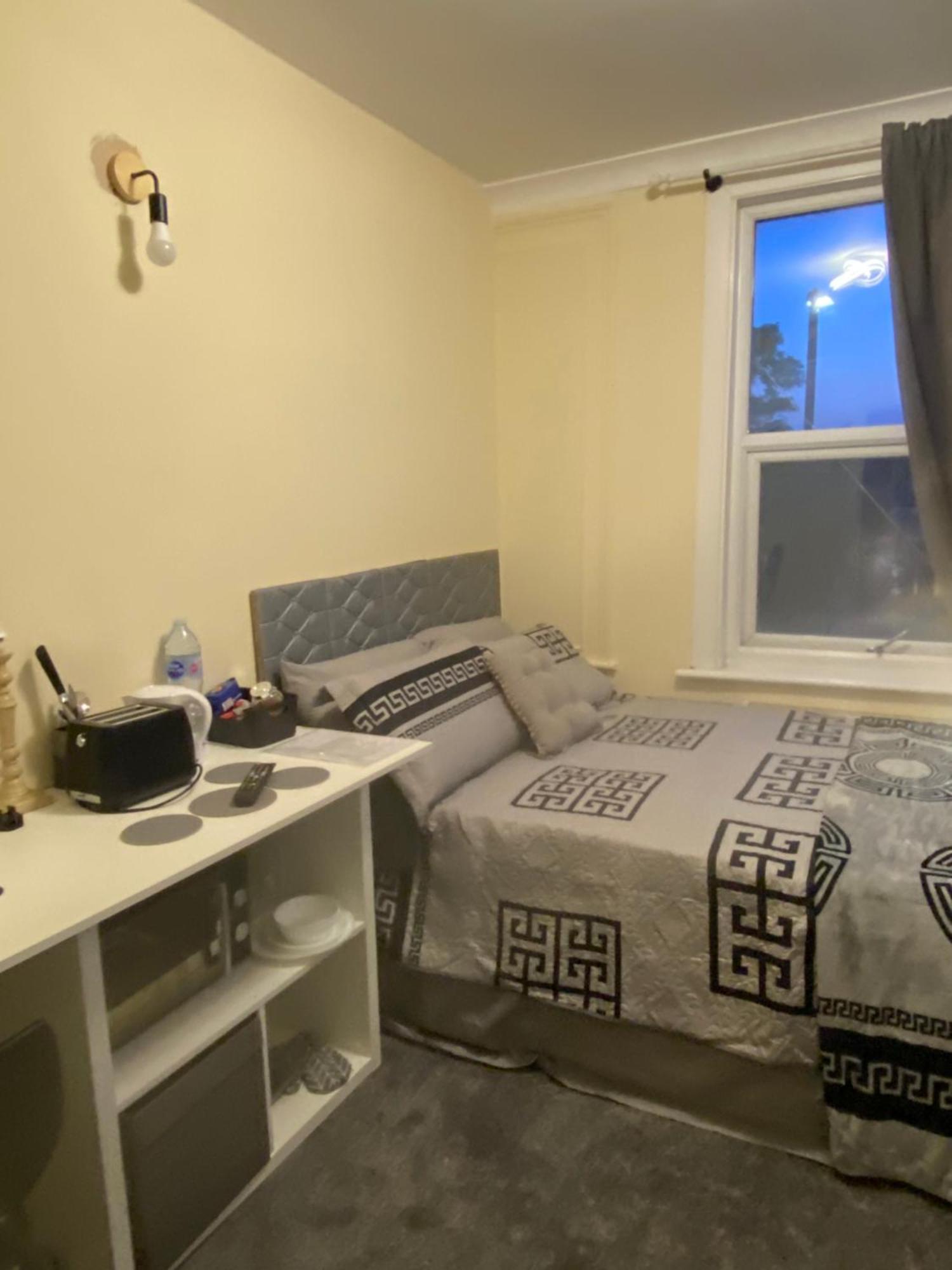 Apartment 389 Blue London
